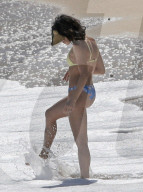 EXKLUSIV - Channing Tatum und Jenna Dewan turteln am Beach auf Hawaii