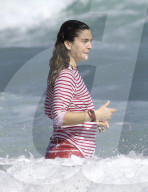 EXKLUSIV - Drew Barrymore am Beach von Tulum