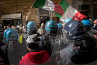 NEWS - Italien: Taxifahrer streiken - Gewaltsame Proteste in Rom