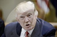 NEWS - USA: Trump bei der Beratung über den Haushalt
