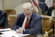 NEWS - USA: Trump bei der Beratung über den Haushalt