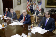 NEWS - USA: Trump bei der Beratung über den Haushalt
