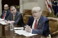 NEWS - USA: Trump bei der Beratung über den Haushalt