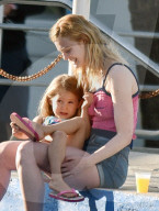 EXKLUSIV - Elle Fanning bei Dreharbeiten zu 'Galveston'  Elle Fanning in Georgia