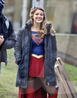 PEOPLE - Melissa Benoist speilt "Supergirl" in Vancouver