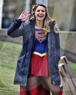 PEOPLE - Melissa Benoist speilt "Supergirl" in Vancouver