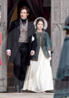 PEOPLE - Jenne Coleman und Tom Hughes auf dem Set zu Victoria