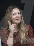 PORTRAIT - Drew Barrymore 
