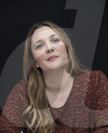 PORTRAIT - Drew Barrymore 
