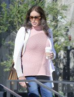 PEOPLE - Caitlyn Jenner bummelt in Beverly Hills