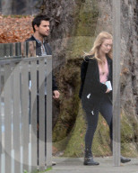EXKLUSIV - Billie Lourd mit Taylor Lautner auf den Spuren von Mama Carrie Fisher in London