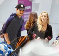 EXKLUSIV - Billie Lourd mit Taylor Lautner auf den Spuren von Mama Carrie Fisher in London