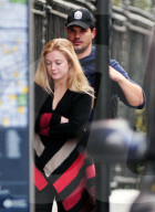 EXKLUSIV - Billie Lourd mit Taylor Lautner auf den Spuren von Mama Carrie Fisher in London