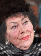 PORTRAIT - Holocaust Überlebende Elisabeth Owen