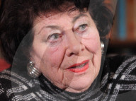 PORTRAIT - Holocaust Überlebende Elisabeth Owen
