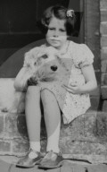 PORTRAIT - Holocaust Überlebende Elisabeth Owen