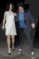 PEOPLE - Ronnie und Sally Wood beehren das Londoner Nachtleben