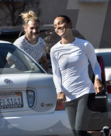 PEOPLE - Zoe Saldana und Marco Perego jagen sich auf der Strasse nach