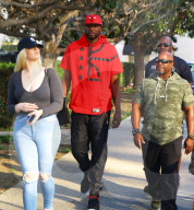 EXKLUSIV - Lamar Odom mit einer exakten Kopie von Khloe Kardashian unterwegs