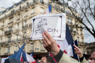 NEWS - Paris: Francois Fillon spricht auf dem TrocadÃ©ro zu seinen AnhÃ¤ngern