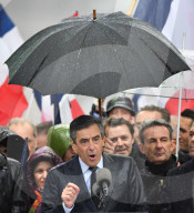 NEWS - Paris: Francois Fillon spricht auf dem Trocadéro zu seinen Anhängern