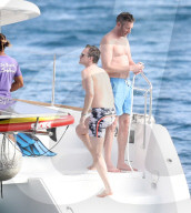 EXKLUSIV - Neil Patrick Harris und David Burtka tanken Sonne auf der Yacht