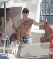 EXKLUSIV - Neil Patrick Harris und David Burtka tanken Sonne auf der Yacht