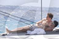 EXKLUSIV - Neil Patrick Harris und David Burtka tanken Sonne auf der Yacht