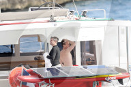 EXKLUSIV - Neil Patrick Harris und David Burtka tanken Sonne auf der Yacht