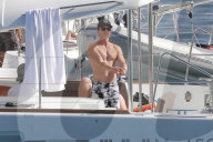 EXKLUSIV - Neil Patrick Harris und David Burtka tanken Sonne auf der Yacht
