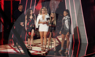 PEOPLE - iHeartRadio Music Awards - Die Show