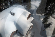 FEATURE - Schneefall in der Sierra Nevada