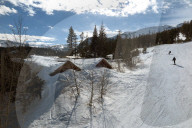 FEATURE - Schneefall in der Sierra Nevada