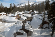 FEATURE - Schneefall in der Sierra Nevada