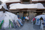FEATURE - Schneefall in der Sierra Nevada
