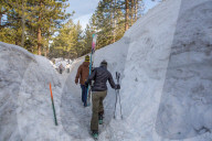 FEATURE - Schneefall in der Sierra Nevada