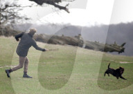 EXKLUSIV - David Beckham filmt einen Werbespot im Park