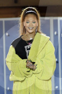 PEOPLE - Paris Fashion Week: Rihanna der gefeierte Star bei der Puma Show