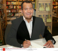 PEOPLE - Liebes-Aus mit Ehefrau: Dianas Butler Paul Burrell heiratet einen Mann