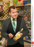 PEOPLE - Liebes-Aus mit Ehefrau: Dianas Butler Paul Burrell heiratet einen Mann