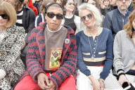 PEOPLE - Paris Fashion Week: Gute Stimmung unter den Promis bei Chanel