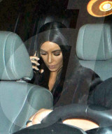 PEOPLE - Kim Kardashian lässt sich von ihrem Chauffeur rumfahren