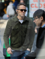 PEOPLE - Praktisch unerkannt: Ryan Reynolds spaziert durch New York