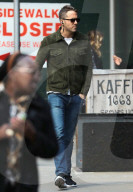 PEOPLE - Praktisch unerkannt: Ryan Reynolds spaziert durch New York