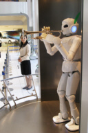 Toyota pioneers development of robots