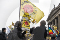 NEWS - Fukushima UnglÃ¼ck: Weltweiter Protest und Gedenken am Jahres