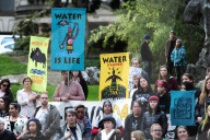 NEWS - Protest in Washington gegen die geplante Pipeline in Dakota
