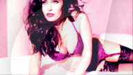 PEOPLE - Megan Fox posiert in Frederick's Lingerie