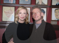 PEOPLE - Cate Blanchett und Richard Roxburgh signieren ihr Portrait bei Sardi's