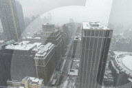 NEWS - Schneesturm 'Stella' zieht über Nordosten der USA